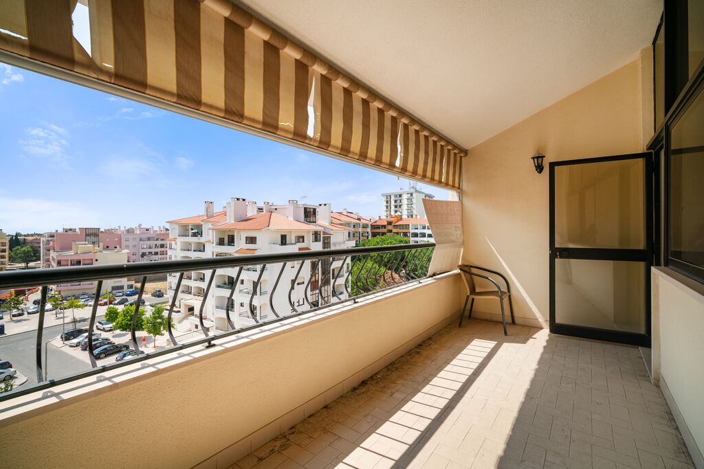 5 Bedroom Apartment with parking, Bairro do Rosário, Cascais