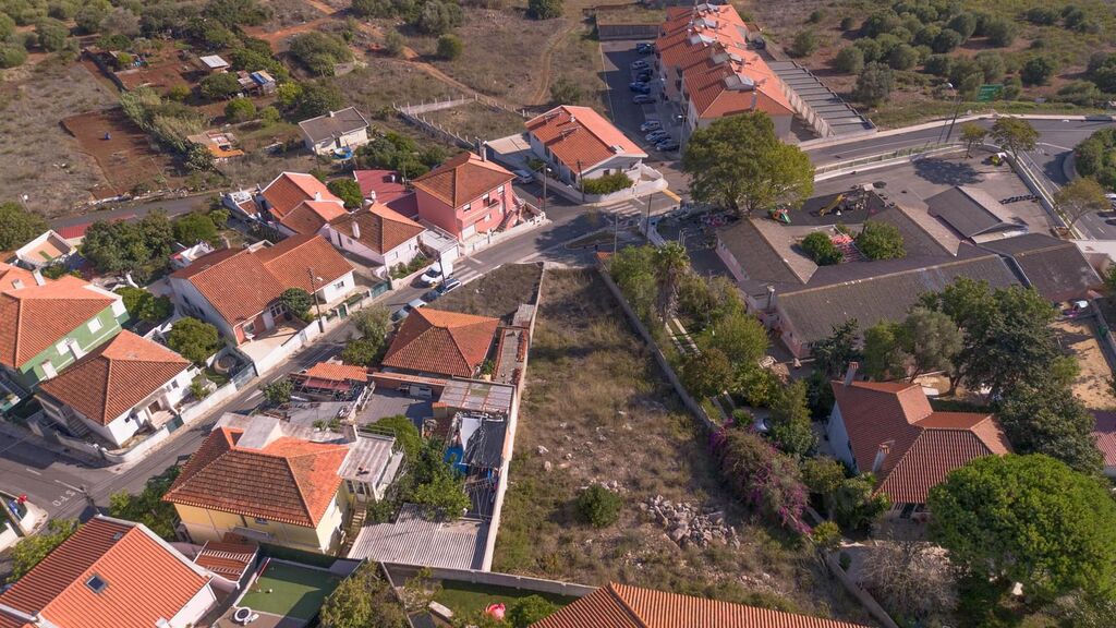 Urban land 860 m2, Vila Fria, Oeiras