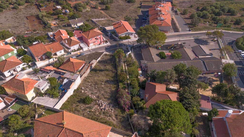 Urban land 860 m2, Vila Fria, Oeiras