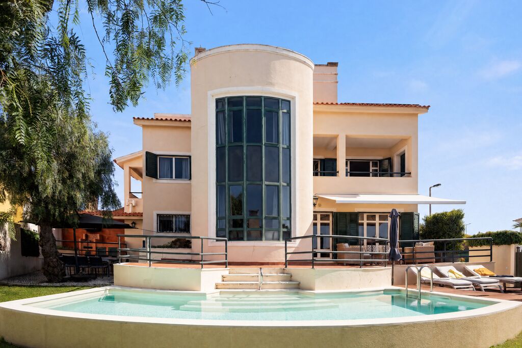 5 Bedroom House with swimming pool, Parede, Cascais