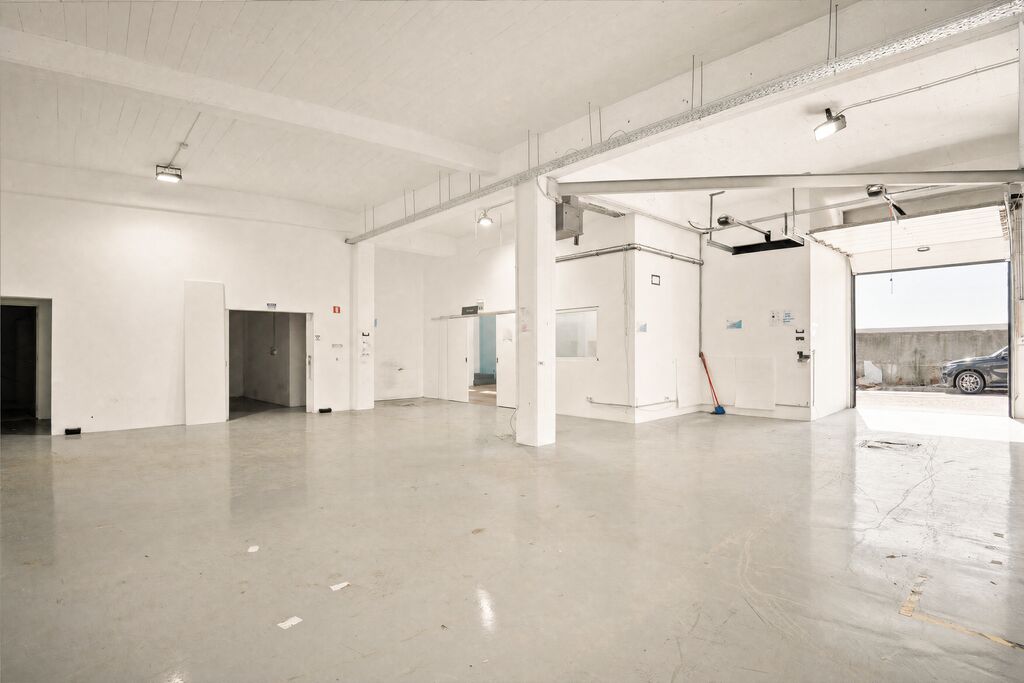 Warehouse, São João da Talha, Loures