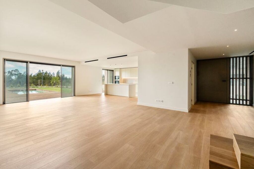 4 Bedroom Terraced house with swimming pool, Belas Clube de Campo, Sintra