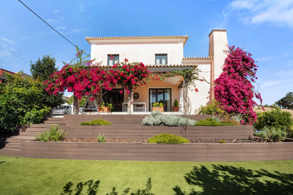 5 Bedroom Detached house with garden, São João da Talha, Loures