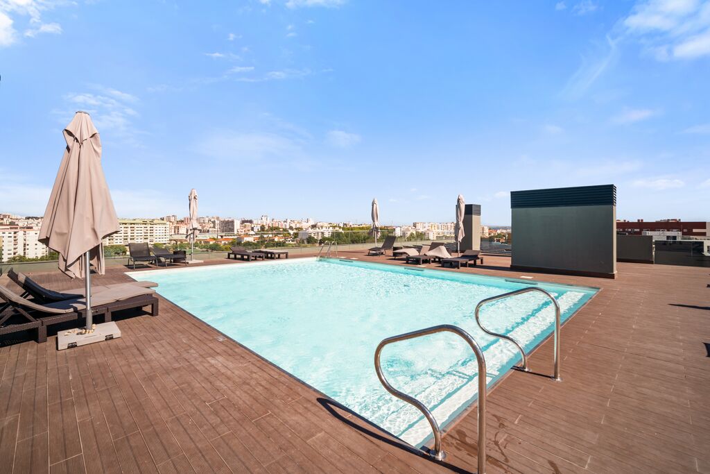 3 Bedroom Penthouse with a view, Setúbal