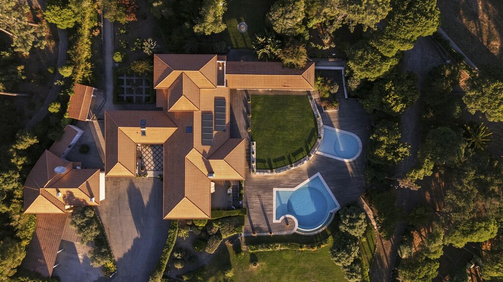 4 Bedroom House with swimming pool, Sintra