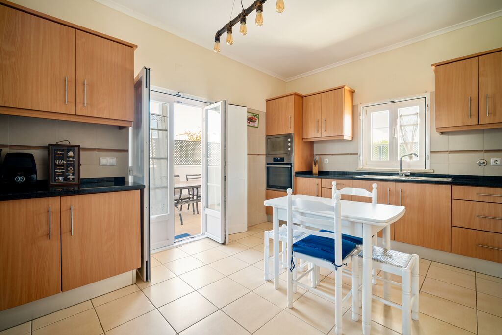 4 Bedroom Detached house with garden, Porto Covo, Sines