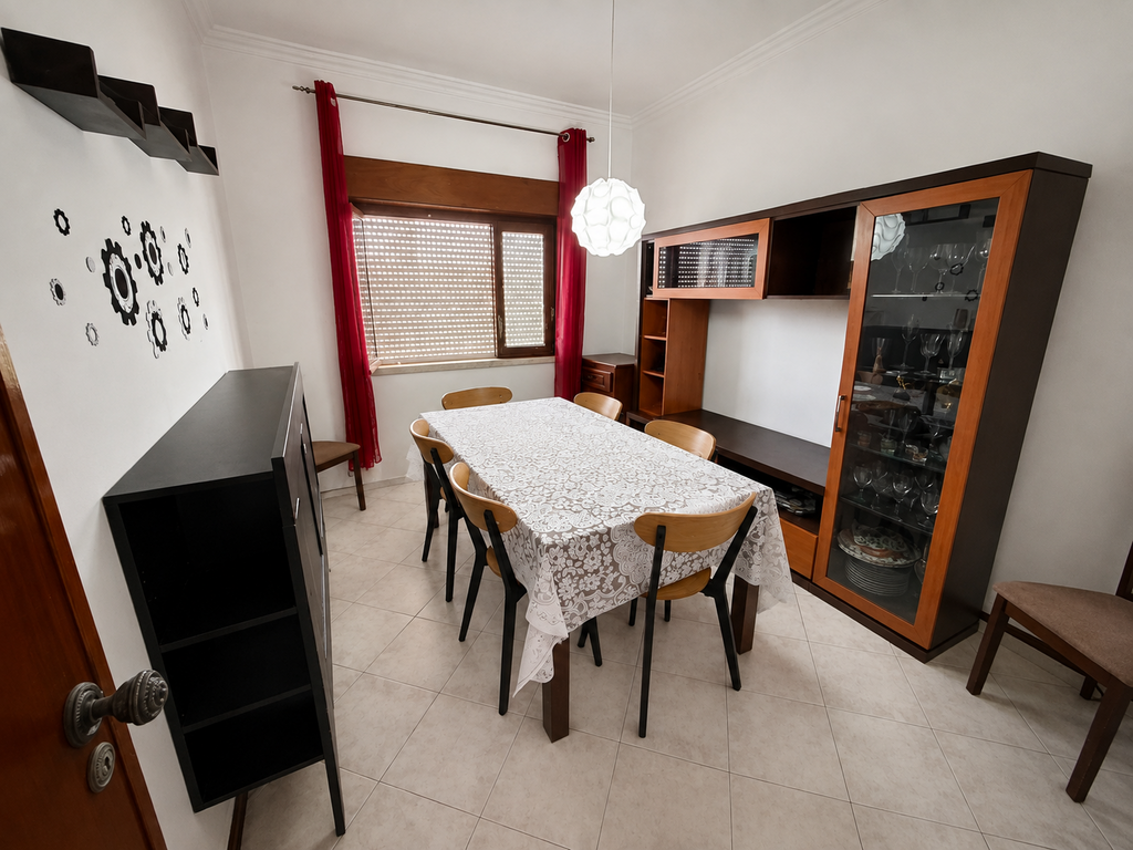 5 Bedroom Two-family house with garden, Loures