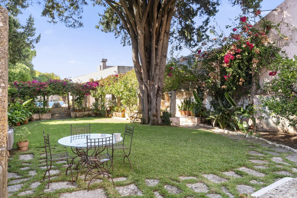 4 Bedroom House with swimming pool, Lisboa