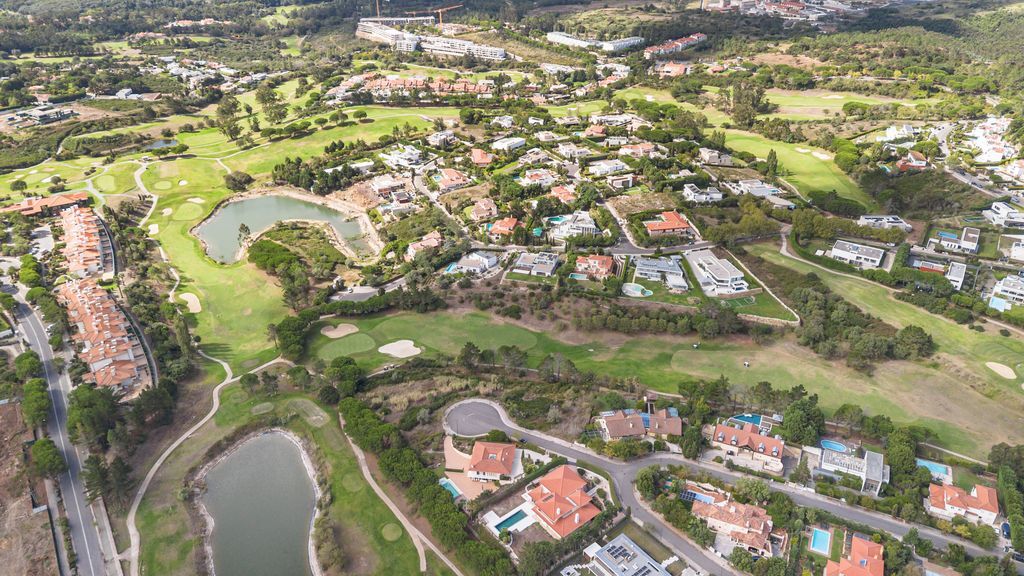 Urban land 1947 m2, Belas Clube de Campo, Sintra