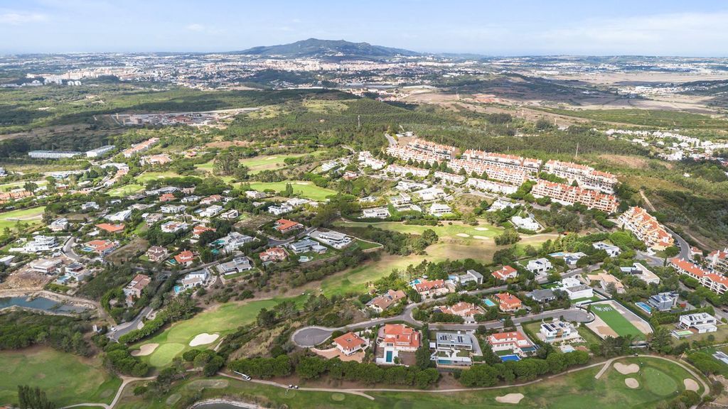 Urban land 2838 m2, Belas Clube de Campo, Sintra
