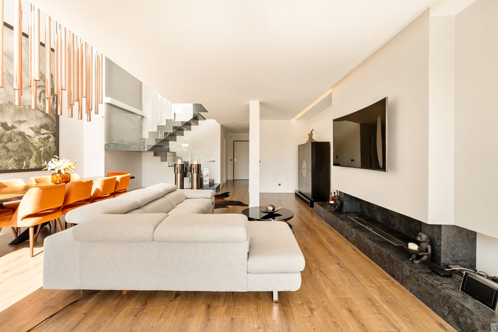 3 Bedroom Detached house with swimming pool, Aroeira, Almada