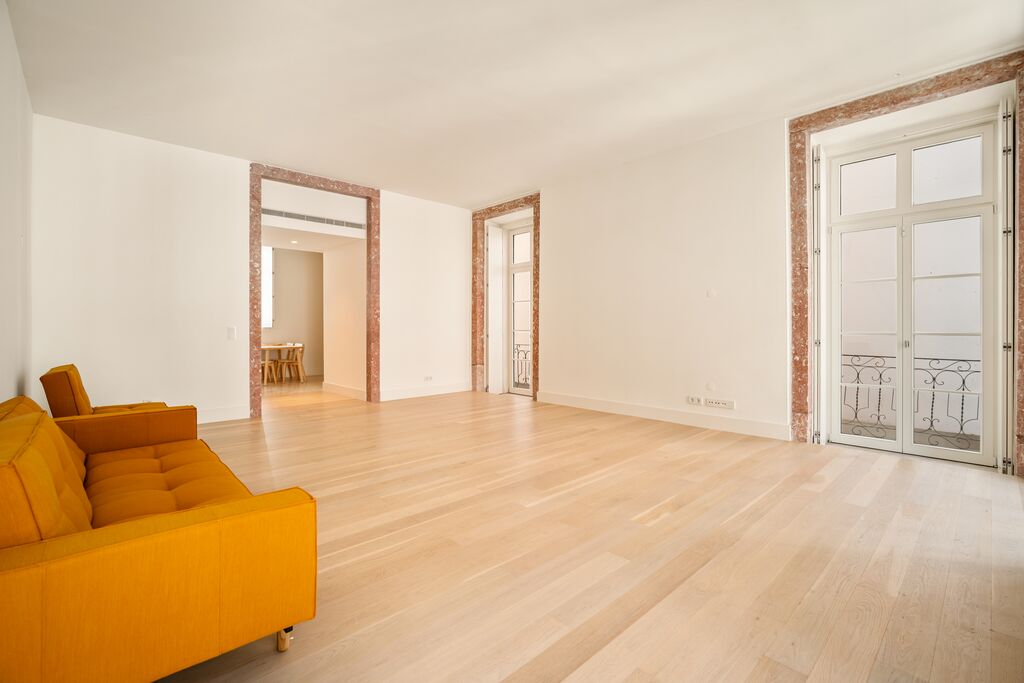 2 Bedroom Apartment new, Chiado, Lisboa