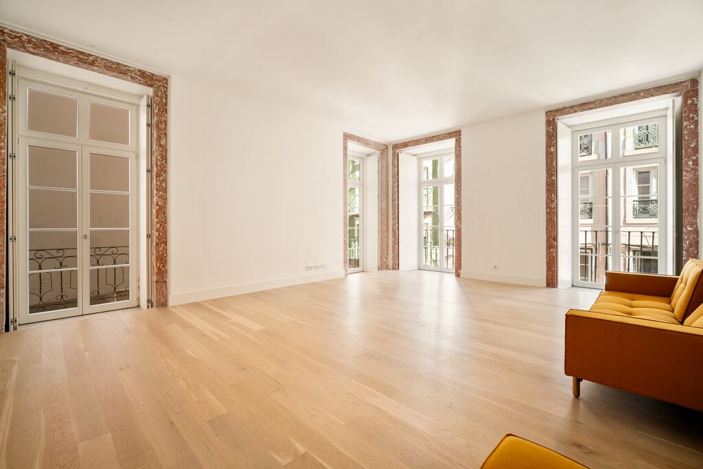 2 Bedroom Apartment new, Chiado, Lisboa