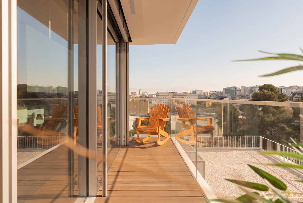 4 Bedroom Apartment with parking, Sete Rios, Lisboa