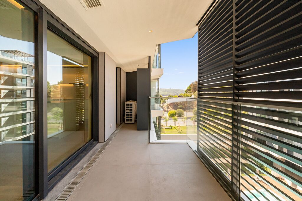 3 Bedroom Apartment with swimming pool, Praça de Espanha, Lisboa