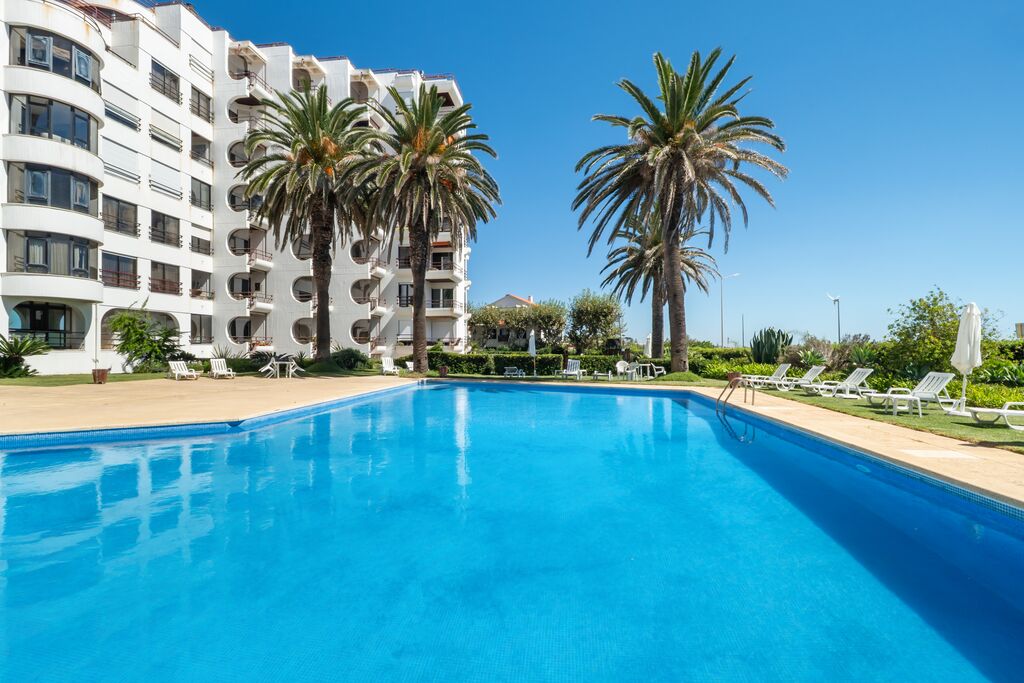 5 Bedroom Apartment with swimming pool, São Pedro do Estoril, Cascais