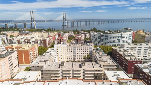 PF41589 - Duplex T2 com jardim, Parque das Nações, Lisboa