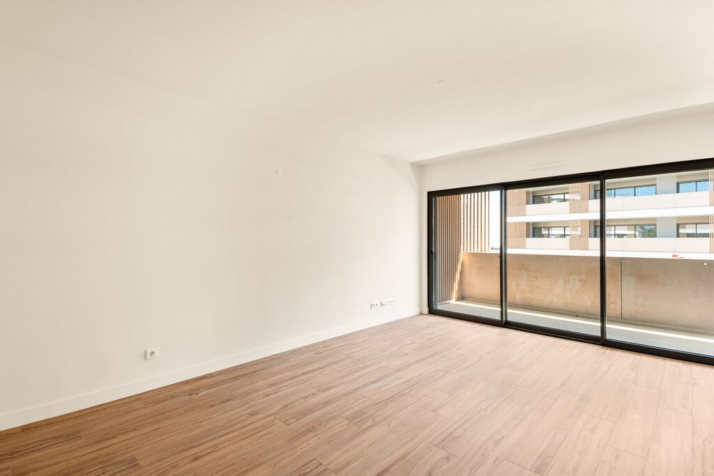 1 Bedroom Apartment with parking, Paço do Lumiar, Lisboa