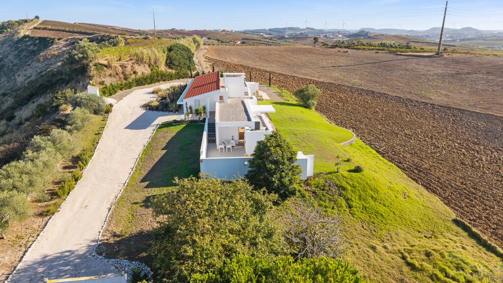 4 Bedroom Detached house with garden, Ponte de Rol, Torres Vedras