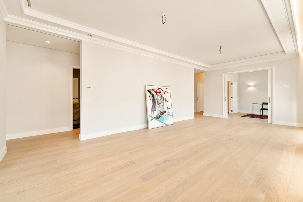4 Bedroom Apartment new, El Corte Inglés, Lisboa