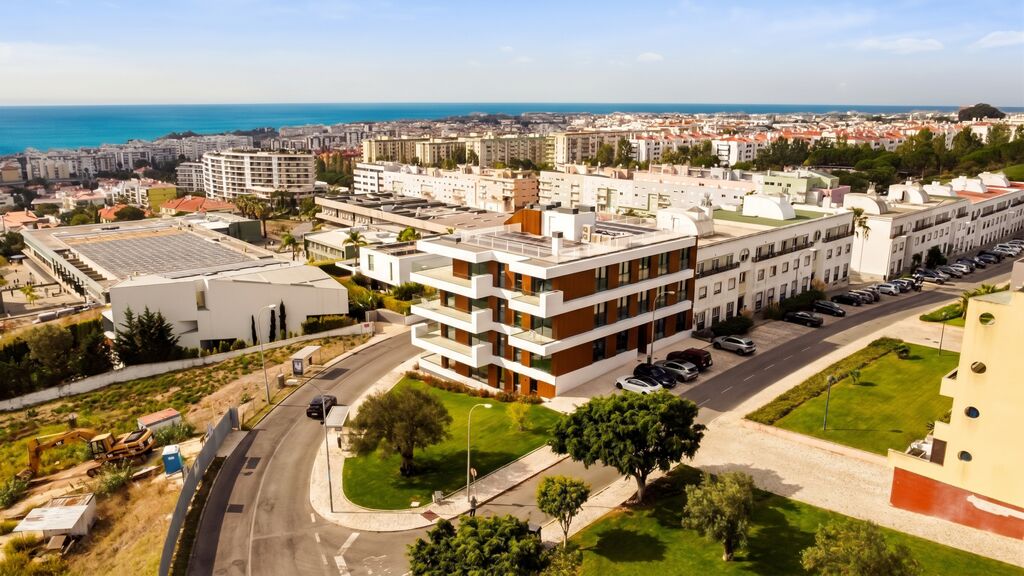3 Bedroom Apartment with a view, Parque dos Poetas, Oeiras