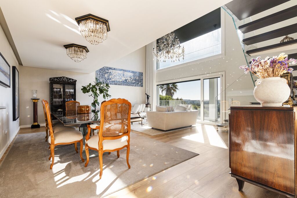 4 Bedroom Duplex with swimming pool, Porto Salvo, Oeiras
