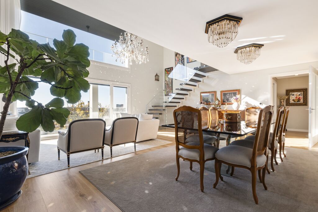 4 Bedroom Duplex with swimming pool, Porto Salvo, Oeiras
