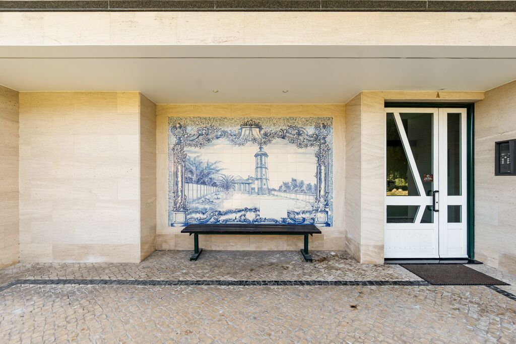 3 Bedroom Apartment with parking, Amoreira, Cascais