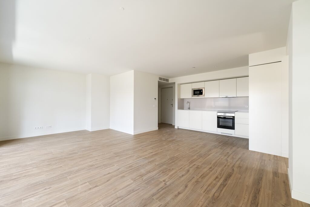 2 Bedroom Apartment with swimming pool, Telheiras, Lisboa