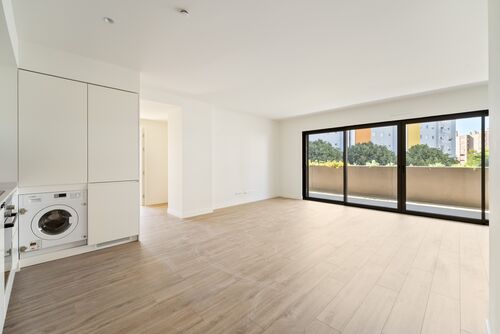 PF42020 - Apartamento T2 com piscina, Telheiras, Lisboa