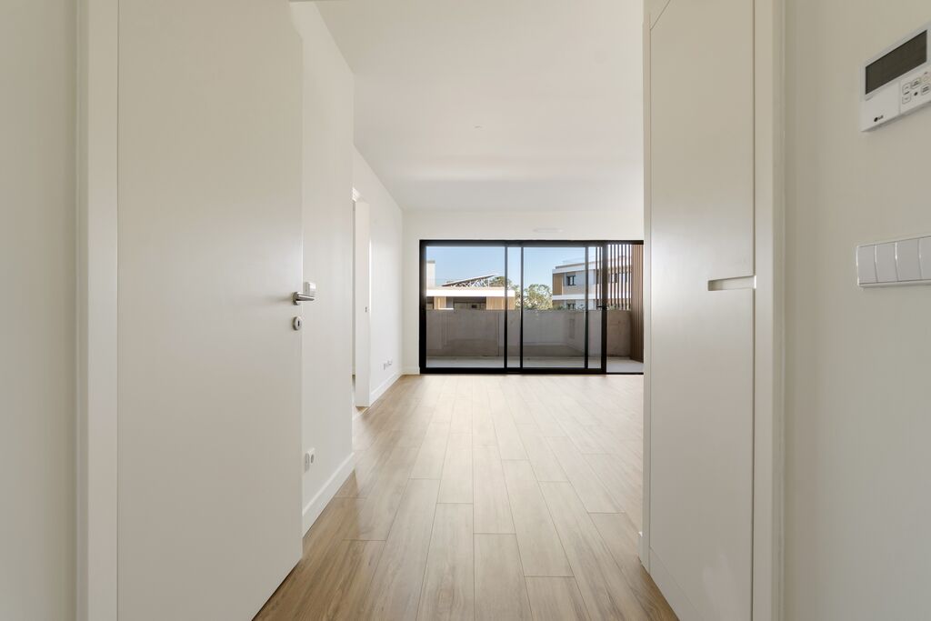 1 Bedroom Apartment with swimming pool, Telheiras, Lisboa