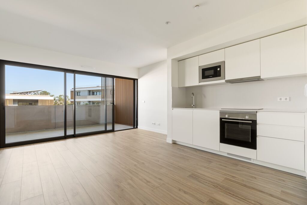 1 Bedroom Apartment with swimming pool, Telheiras, Lisboa