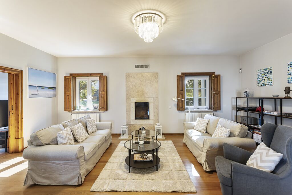 4 Bedroom House with parking, Santo Estevão, Benavente