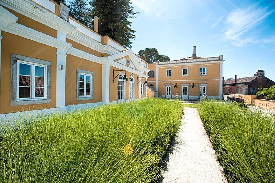 Moradia T4+3 a luxury home for sale in Sintra, , Lisboa Property ID