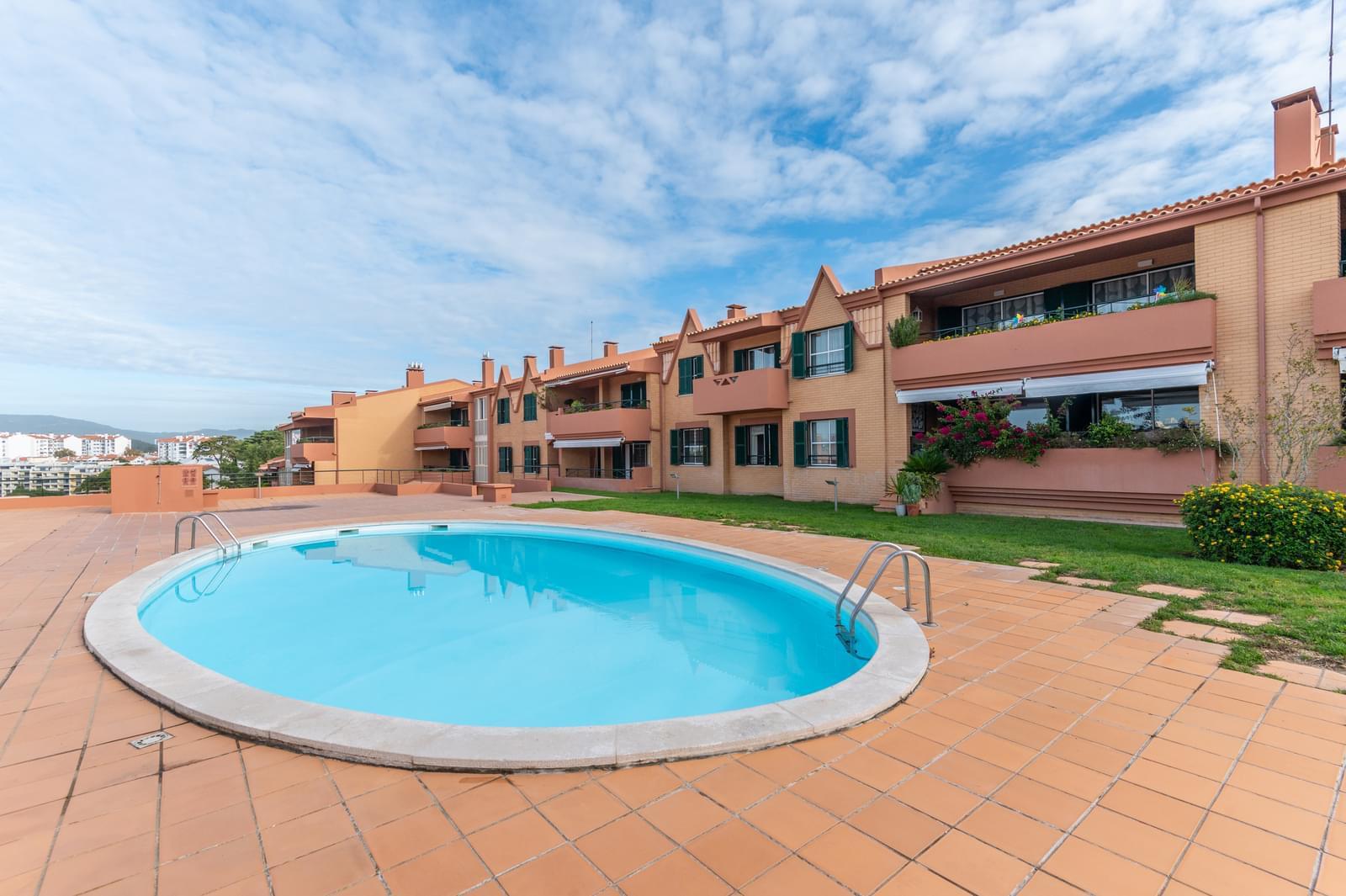 Apartamento T4 com jardim, Monte Estoril, Cascais - Imagem 1