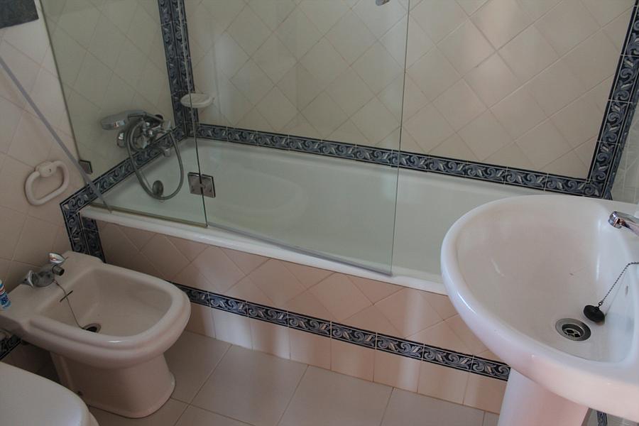 Moradia T3 com piscina, Areia, Cascais - Imagem 12